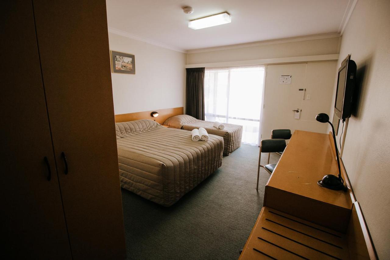 Kalgoorlie Overland Motel Exterior photo