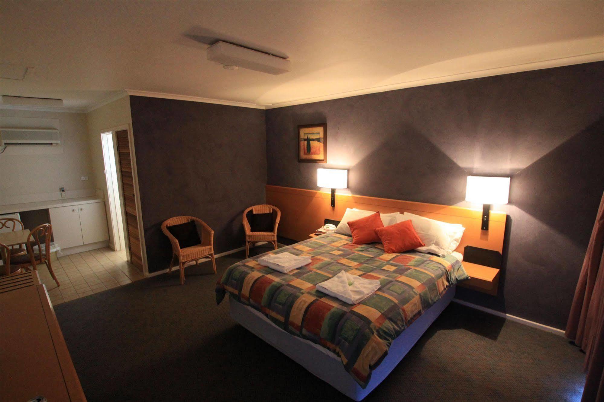 Kalgoorlie Overland Motel Exterior photo